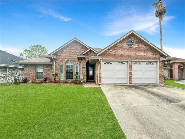 123 MOONRAKER Drive , Slidell, LA 70458