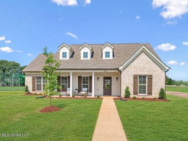 2294 Scott Mdws Lane, Hernando, MS 38632