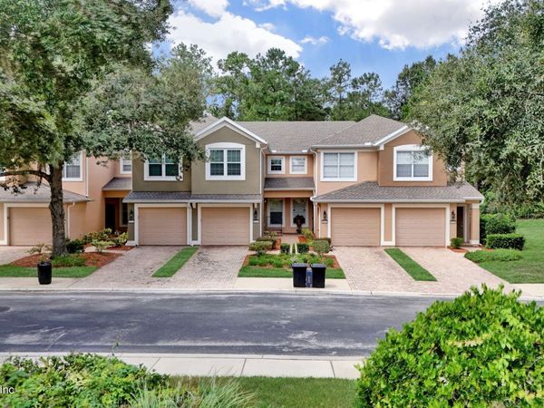8541 LITTLE SWIFT Circle, Unit 33B, Jacksonville, FL 32256