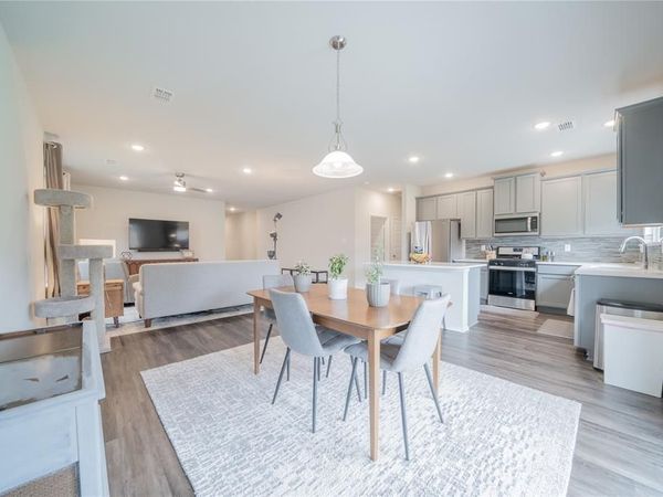 1304 Coyote Ridge, Aubrey, TX 76227