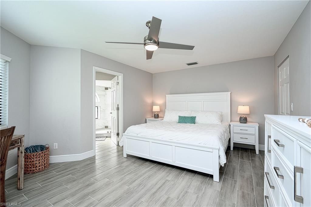583 Beachwalk Cir, Unit Q-202, Naples, FL 34108 Photo