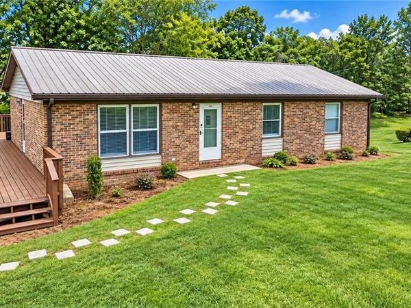 359 Ruritan Park Road , North Wilkesboro, NC 28659