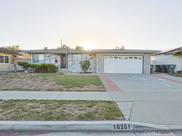 16561 Monroe, Huntington Beach, CA 92647