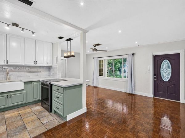 320 SW 12th Ave , Fort Lauderdale, FL 33312