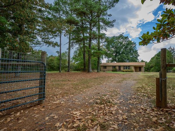 212 Polk Road 88, Mena, AR 71953