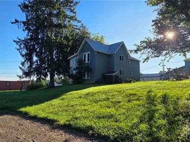56 Carolina Street , Springville, NY 14141