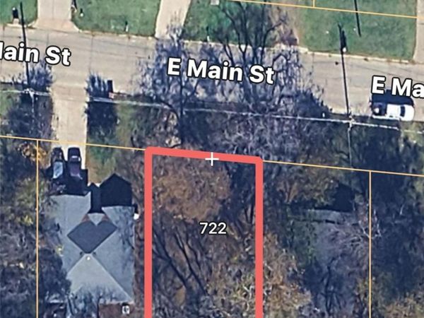 722 E Main , Ardmore, OK 73401