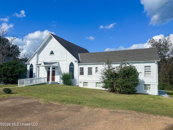 504 Main Street, Woodville, MS 39669