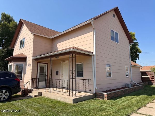 900 ADAMS Avenue , Harvey, ND 58341