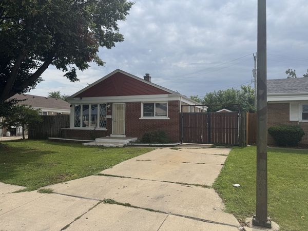 8027 S Knox Avenue , Chicago, IL 60652