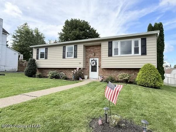 1114 Pine Street, Freeland, PA 18224