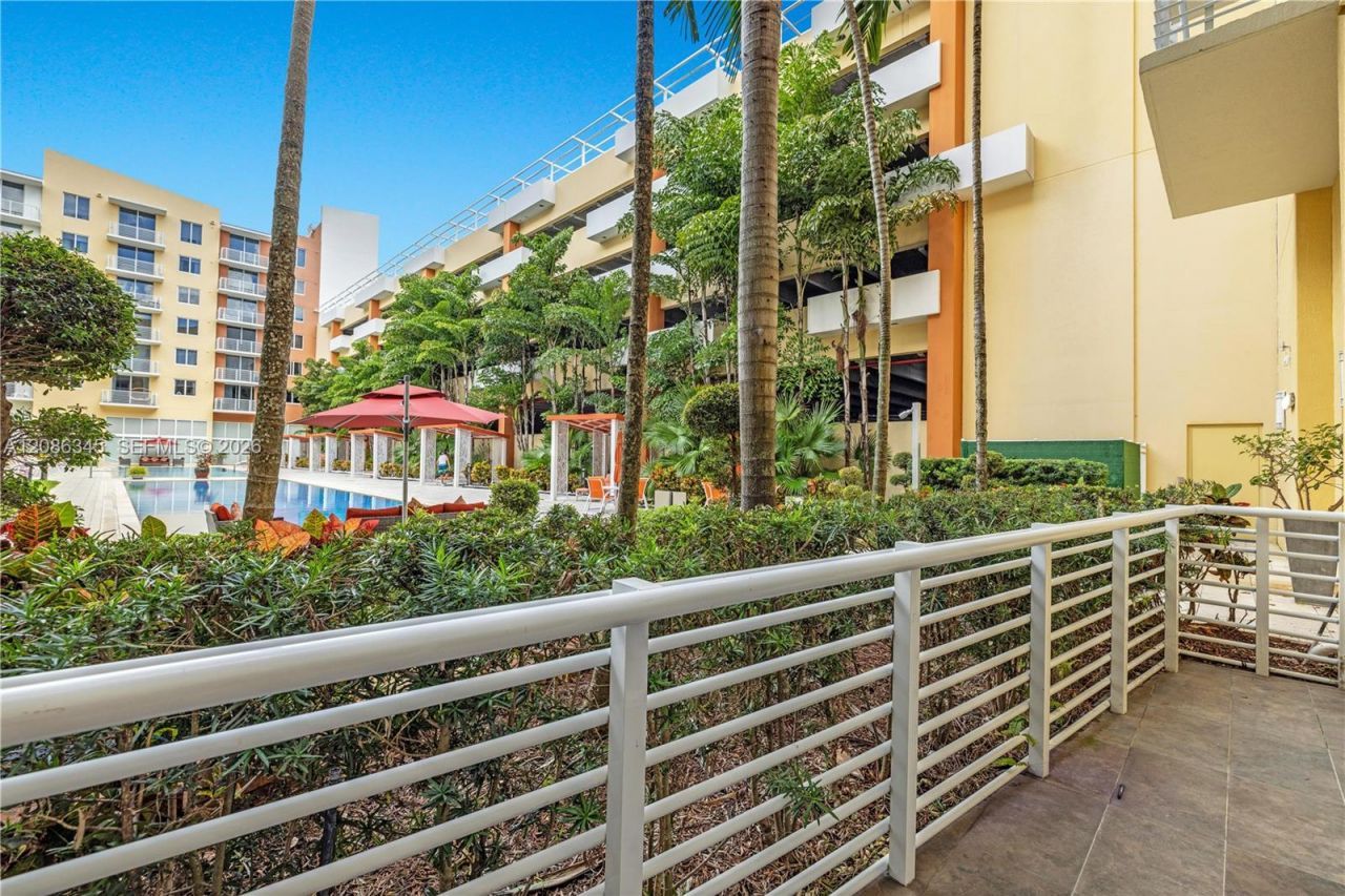 2775 NE 187th St, Unit 120, Aventura, FL 33180 Photo