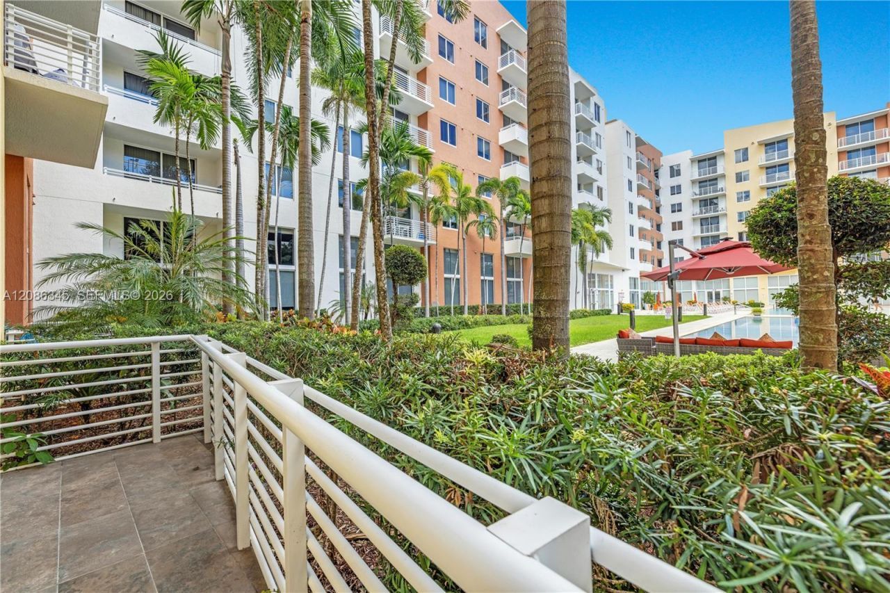 2775 NE 187th St, Unit 120, Aventura, FL 33180 Photo