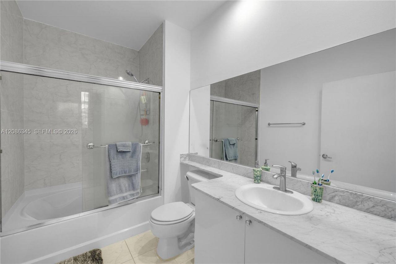 2775 NE 187th St, Unit 120, Aventura, FL 33180 Photo