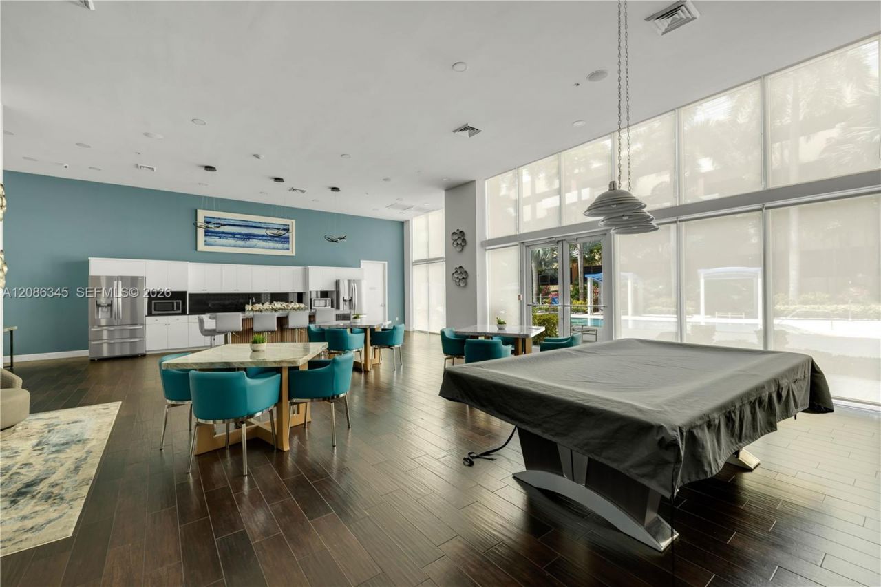 2775 NE 187th St, Unit 120, Aventura, FL 33180 Photo