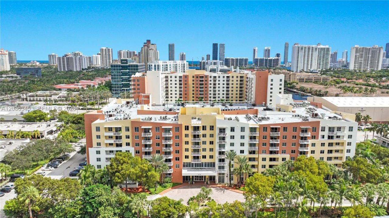 2775 NE 187th St, Unit 120, Aventura, FL 33180 Photo