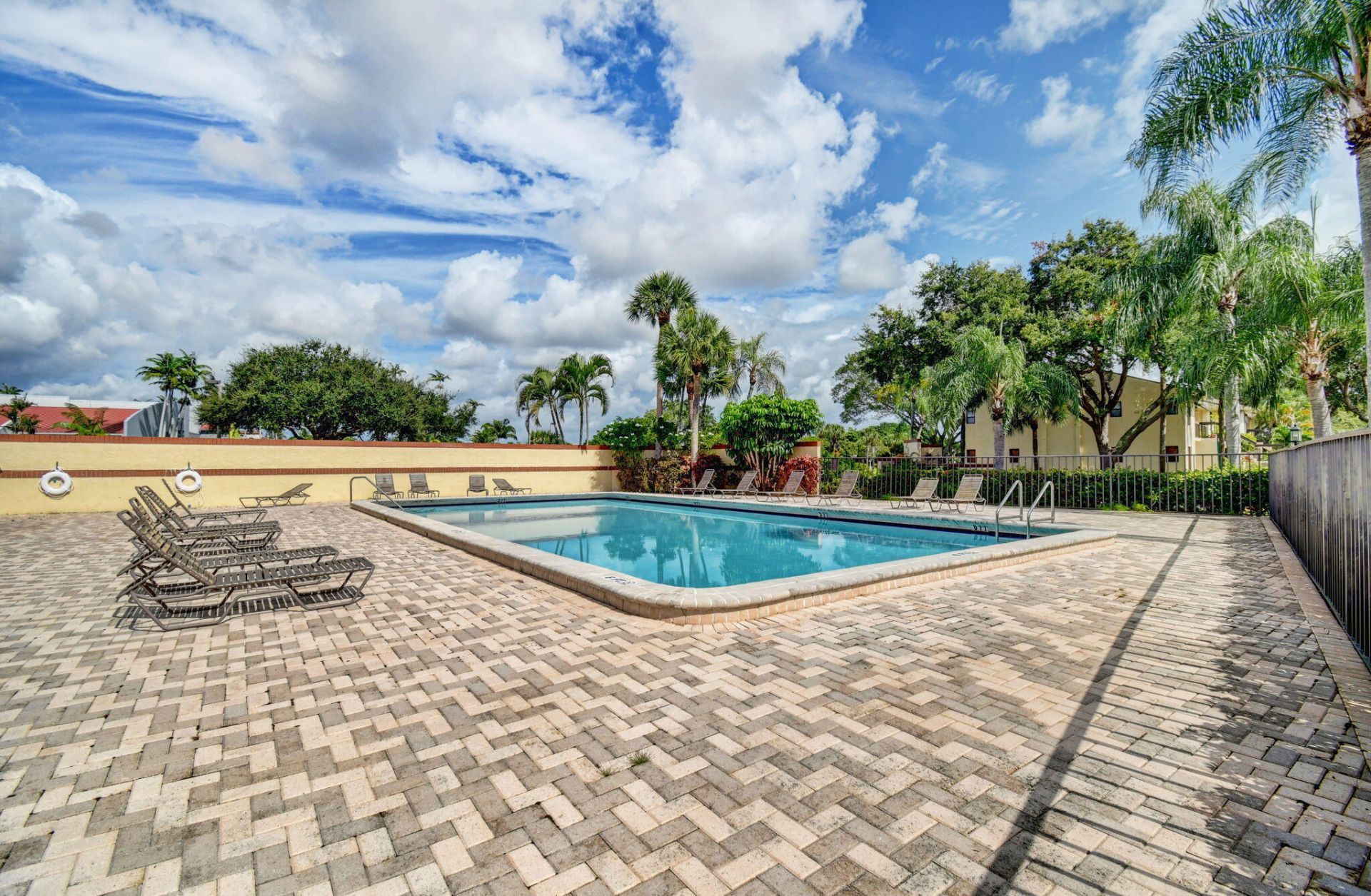 6550 Somerset Drive, Unit 107, Boca Raton, FL 33433 Photo