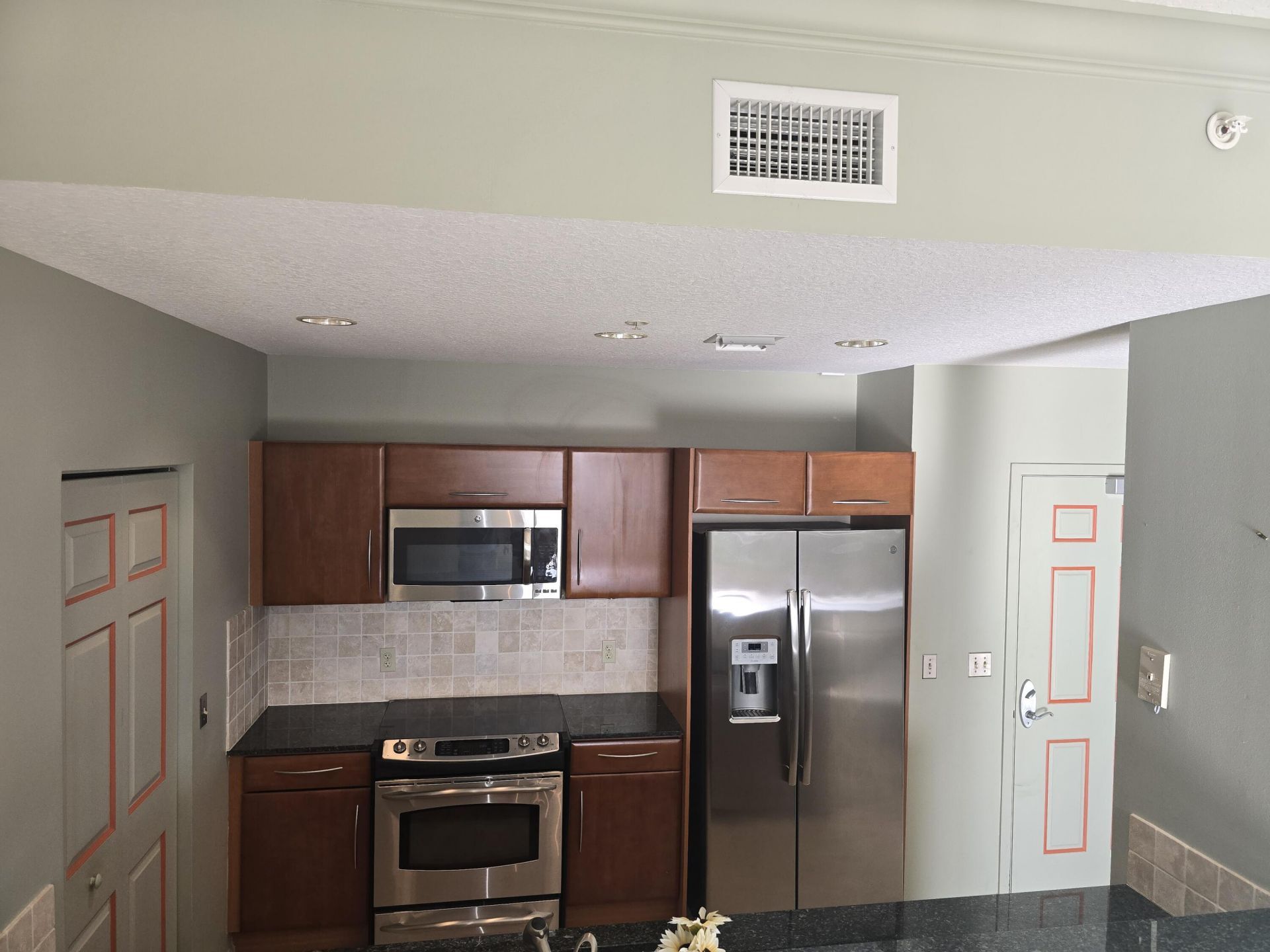 511 Lucerne Avenue, Unit 512, Lake Worth Beach, FL 33460 Photo