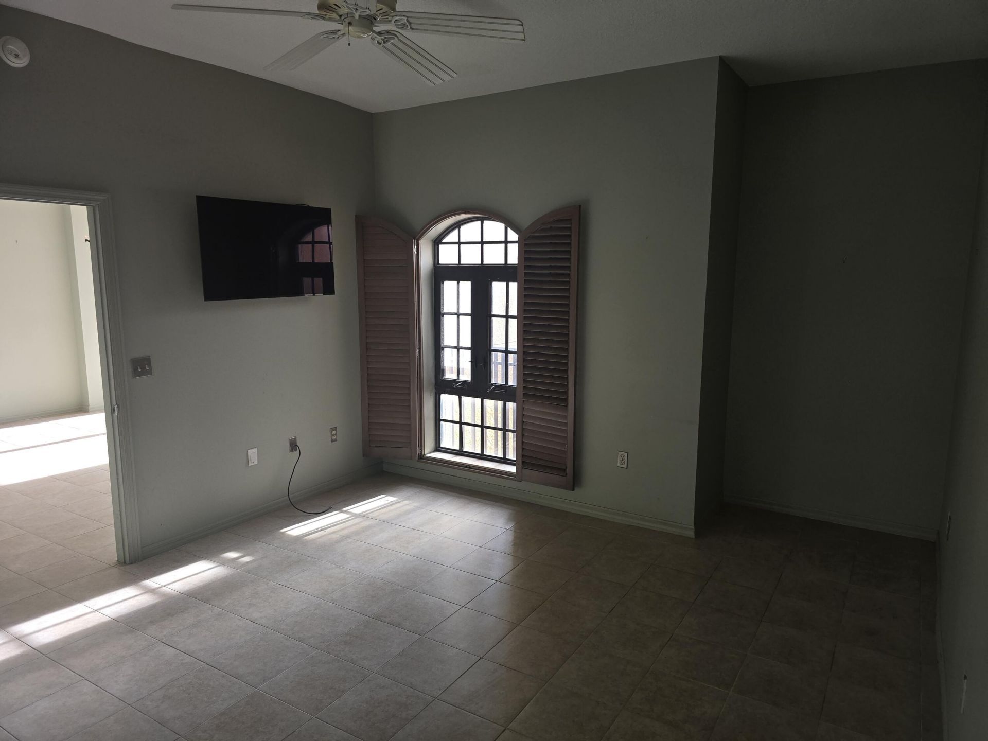 511 Lucerne Avenue, Unit 512, Lake Worth Beach, FL 33460 Photo