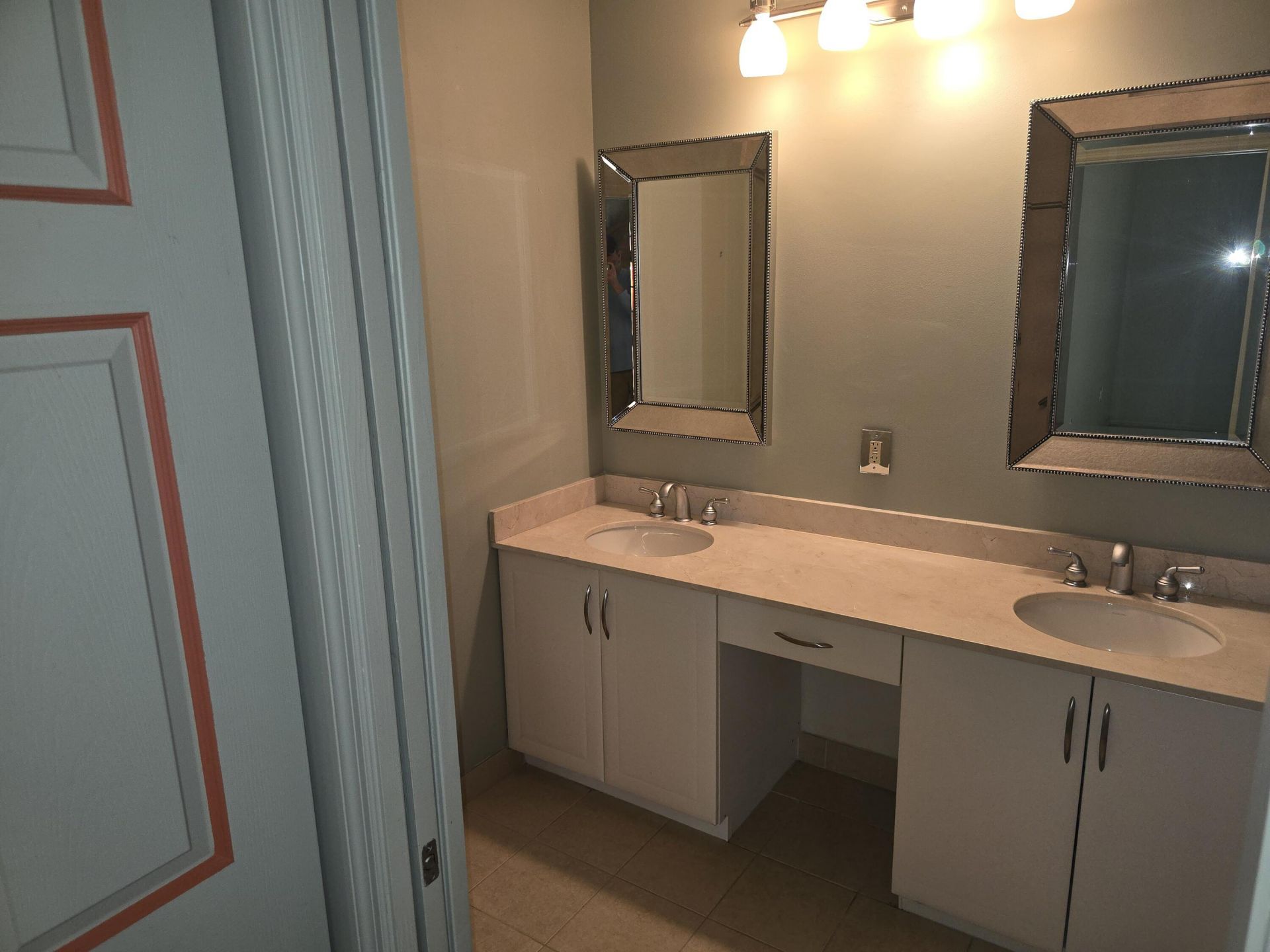 511 Lucerne Avenue, Unit 512, Lake Worth Beach, FL 33460 Photo