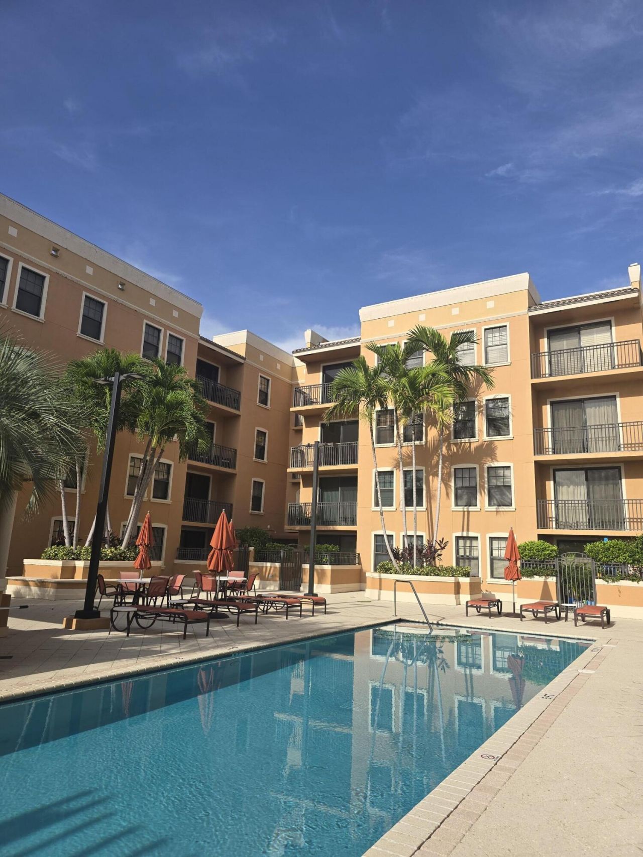 511 Lucerne Avenue, Unit 512, Lake Worth Beach, FL 33460 Photo