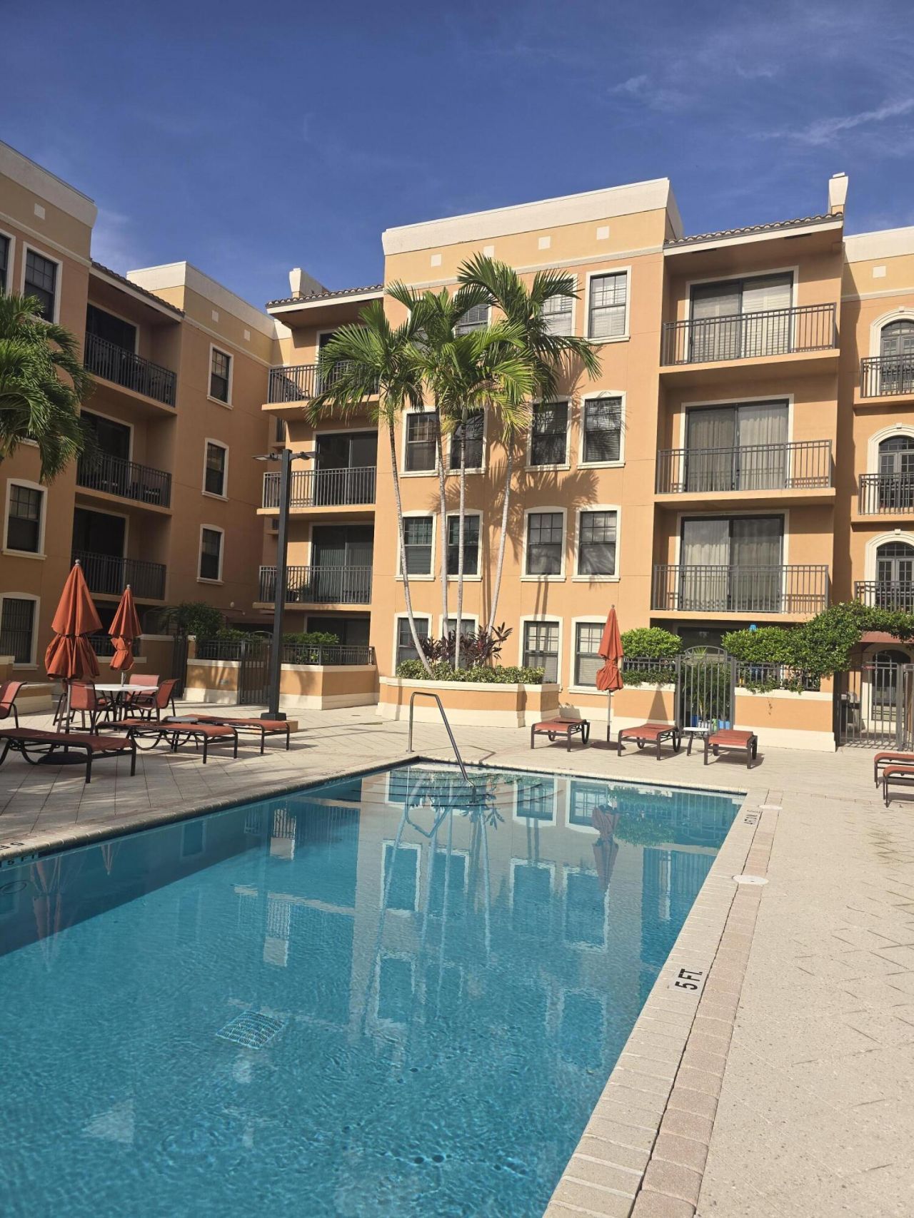 511 Lucerne Avenue, Unit 512, Lake Worth Beach, FL 33460 Photo