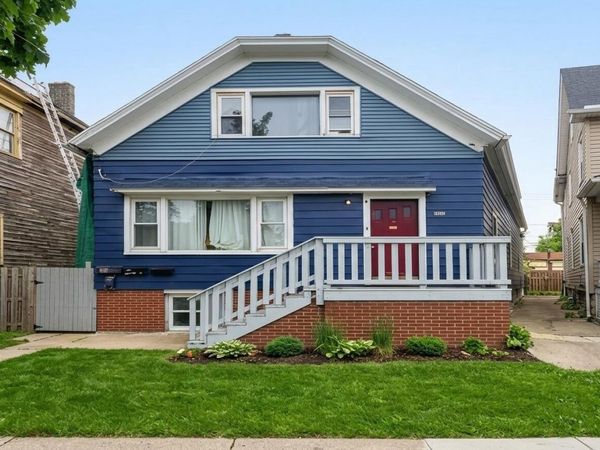 1327 W Orchard STREET, Milwaukee, WI 53204