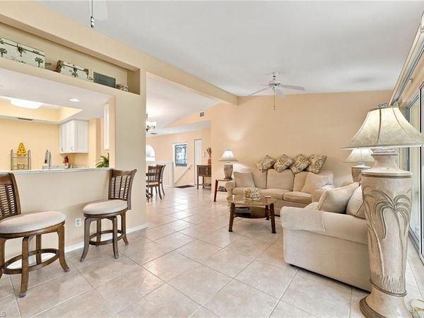 13191 Oakmont DR, Unit 4, FORT MYERS, FL 33907