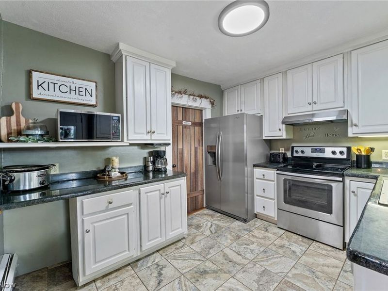 1051 E 9th Street, Salem, OH 44460 Photo 8