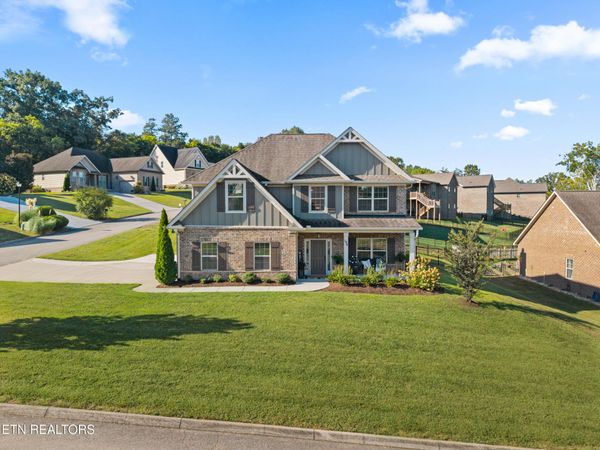 186 Dynasty Drive, Lenoir City, TN 37771