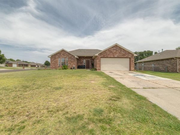 1545 Tudor Drive, Moore, OK 73160