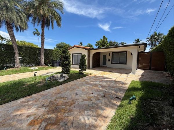 9341 Dickens Ave , Surfside, FL 33154