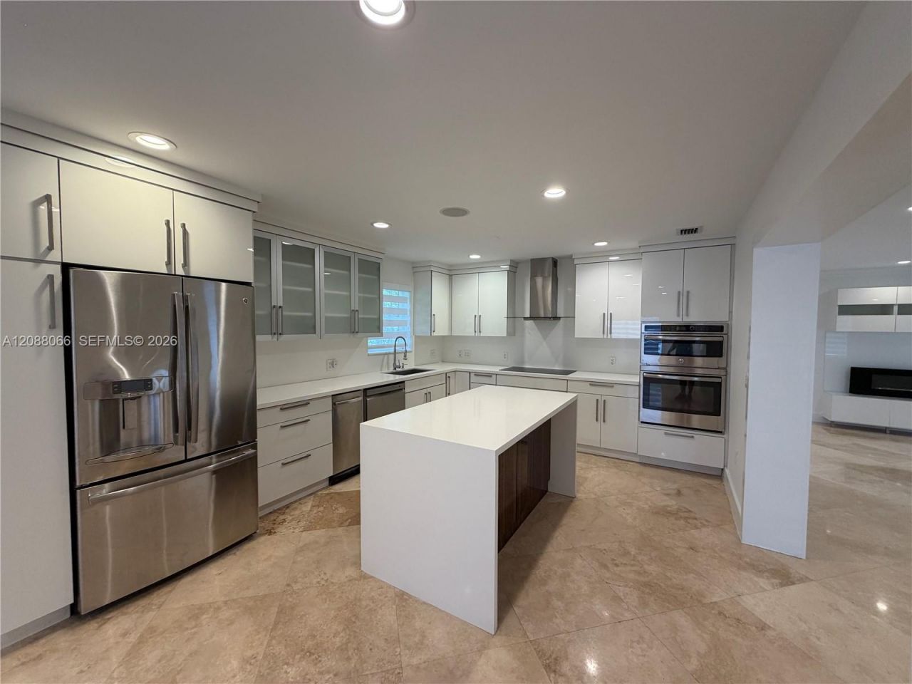 9341 Dickens Ave, Surfside, FL 33154 Photo