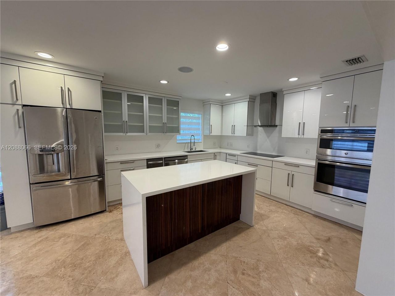 9341 Dickens Ave, Surfside, FL 33154 Photo