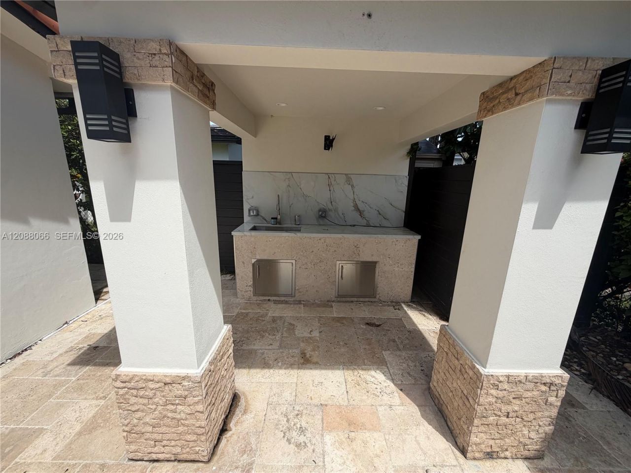 9341 Dickens Ave, Surfside, FL 33154 Photo