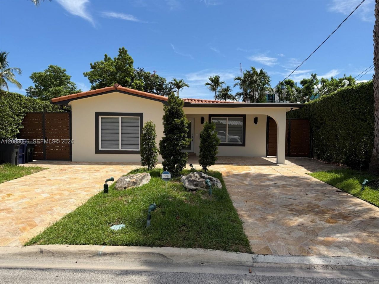 9341 Dickens Ave, Surfside, FL 33154 Photo