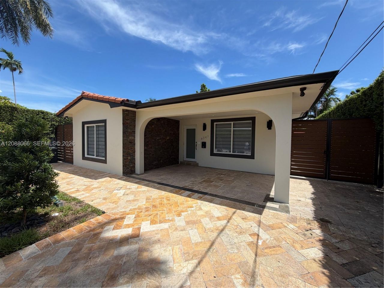 9341 Dickens Ave, Surfside, FL 33154 Photo