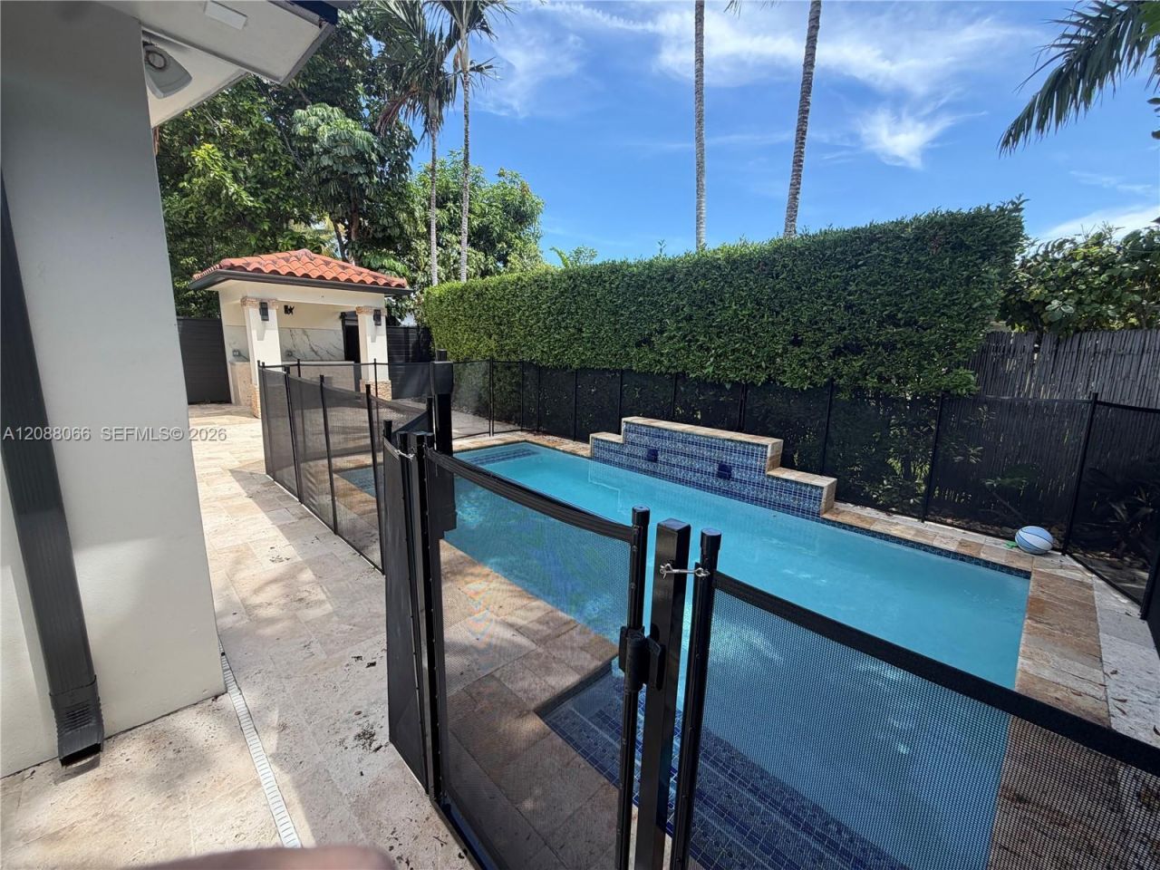 9341 Dickens Ave, Surfside, FL 33154 Photo