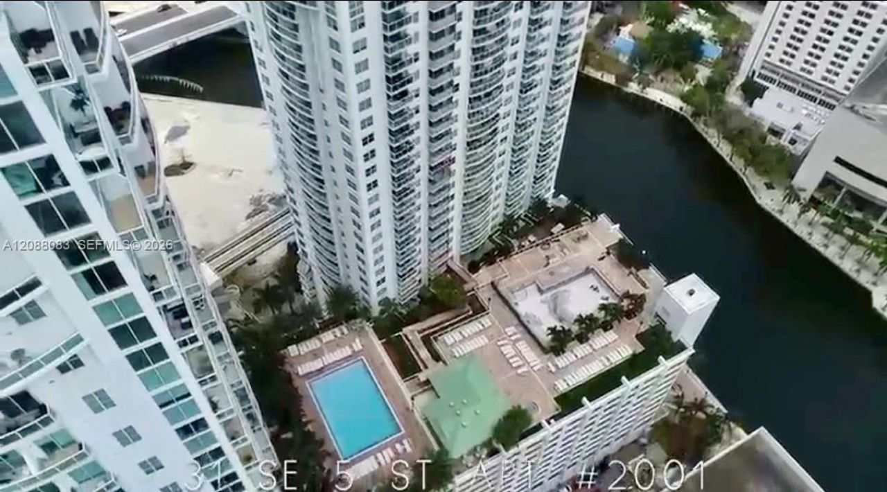 31 SE 5th St, Unit 2001, Miami, FL 33131 Photo