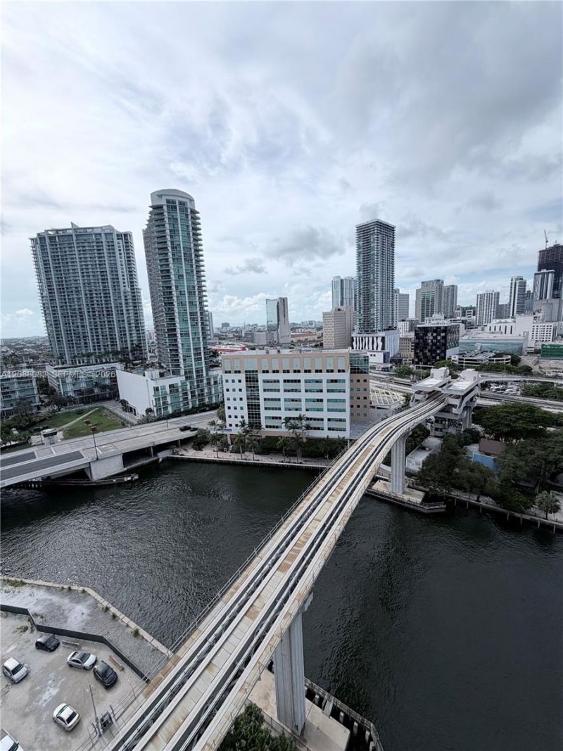 31 SE 5th St, Unit 2001, Miami, FL 33131 Photo