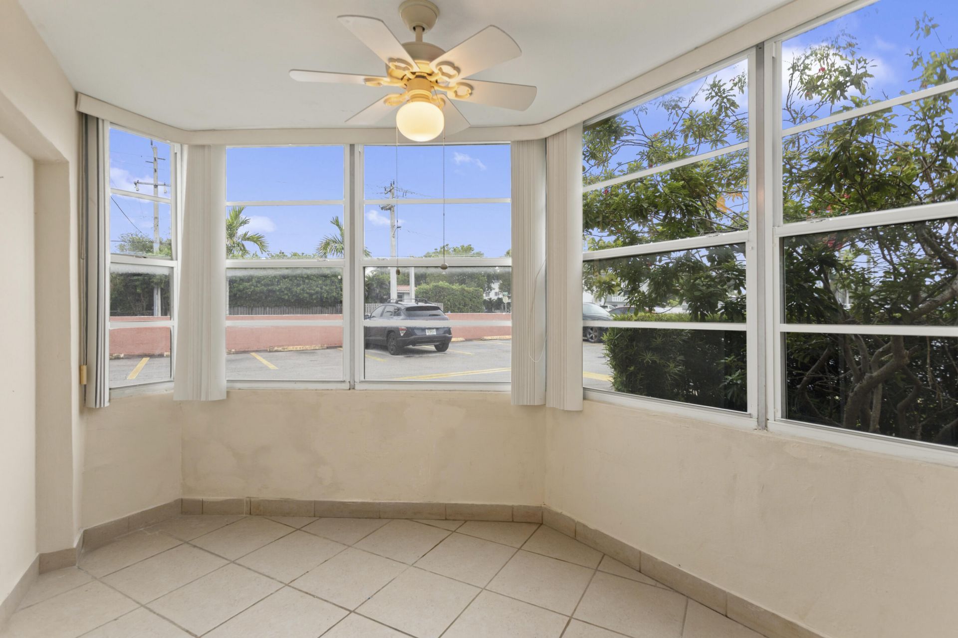 18630 NE 18th Avenue, Unit 134, Miami, FL 33179 Photo