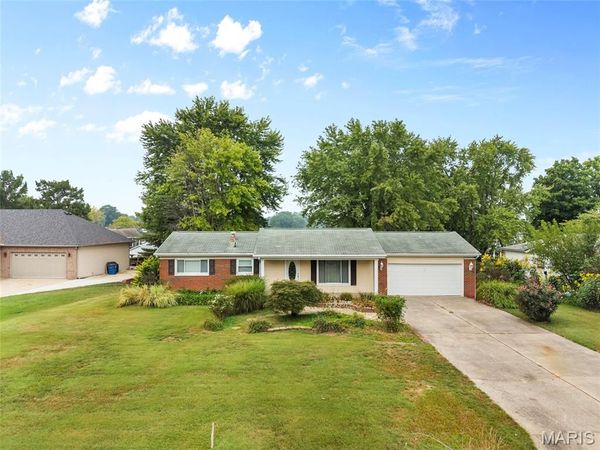 355 Wanda Drive , Edwardsville, IL 62025