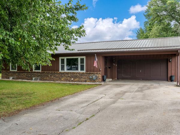 102 Bunn Drive, ROCKTON, IL 61072