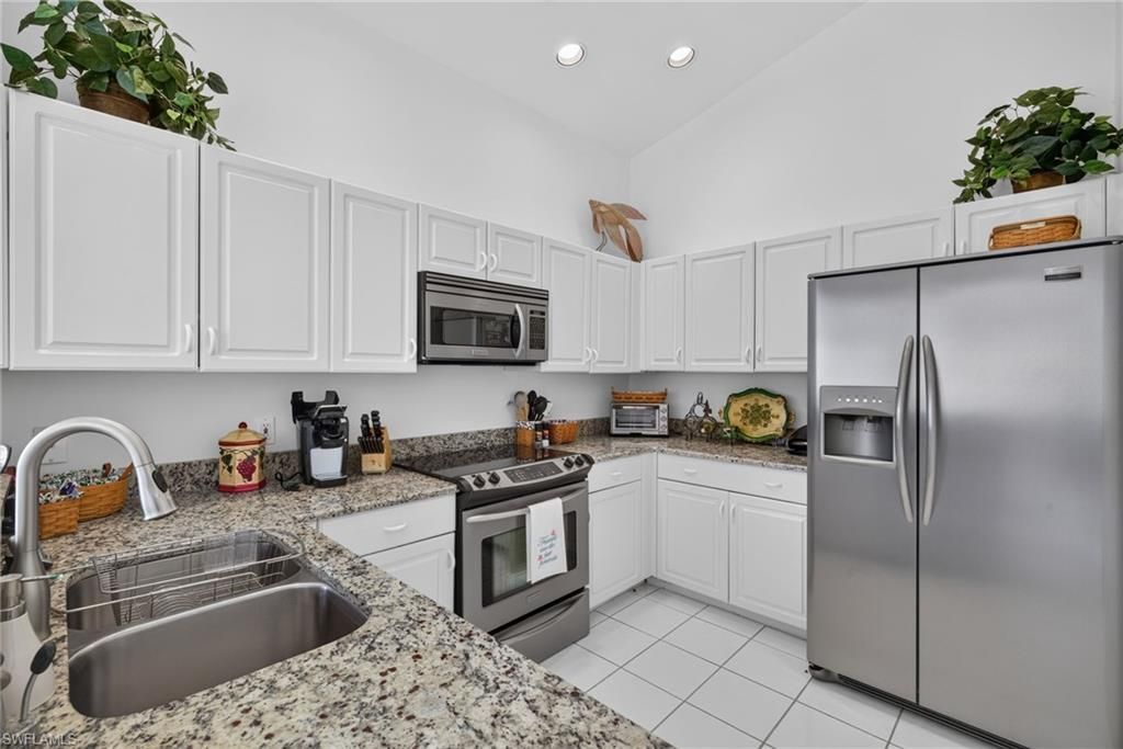 15173 Storrington Pl, Unit E-201, Naples, FL 34110 Photo