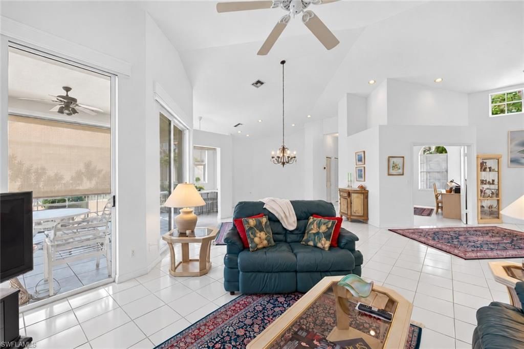 15173 Storrington Pl, Unit E-201, Naples, FL 34110 Photo