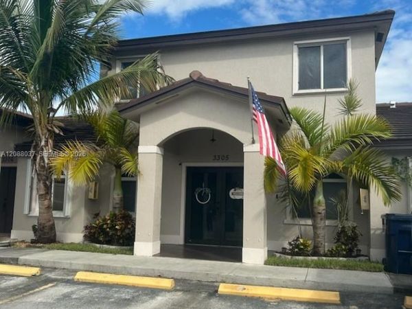 18859 NW 86th Ave, Unit 3305, Hialeah, FL 33015