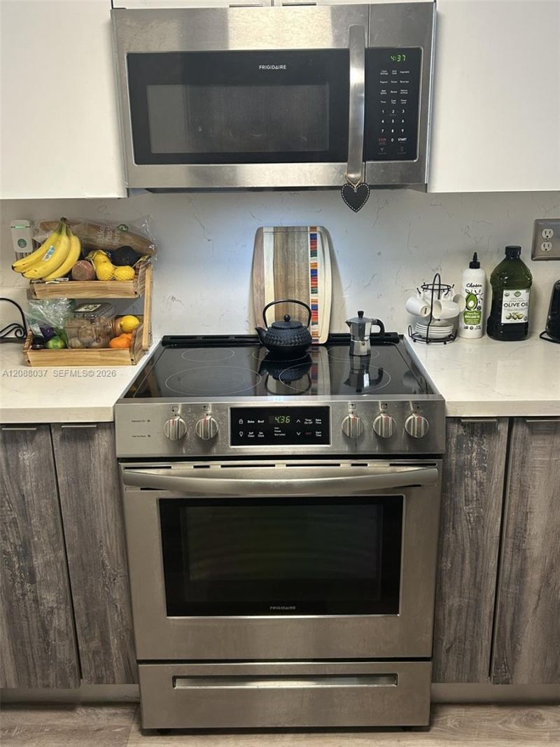 18859 NW 86th Ave, Unit 3305, Hialeah, FL 33015 Photo