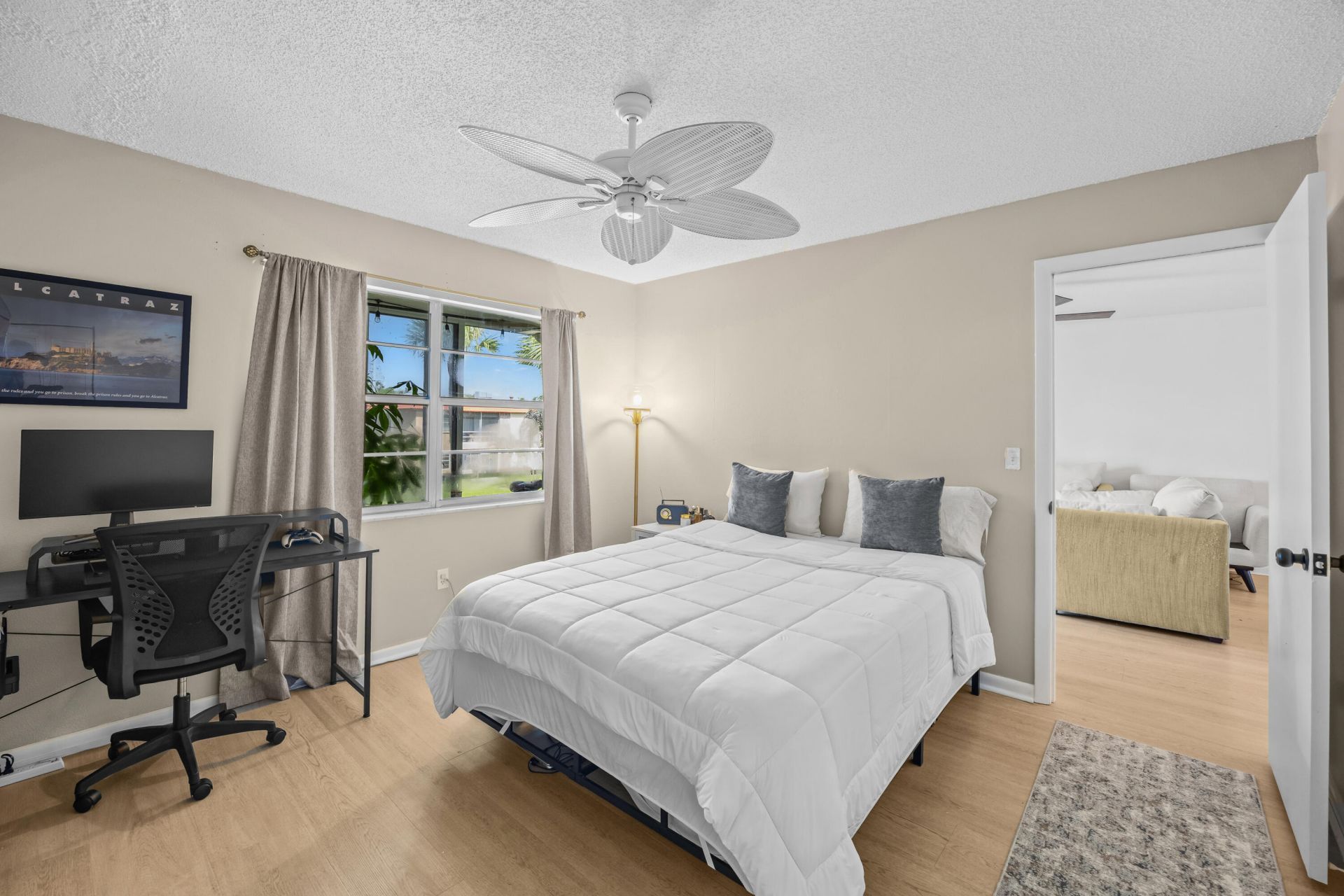 1917 SW Palm City Road, Unit Apt g, Stuart, FL 34994 Photo