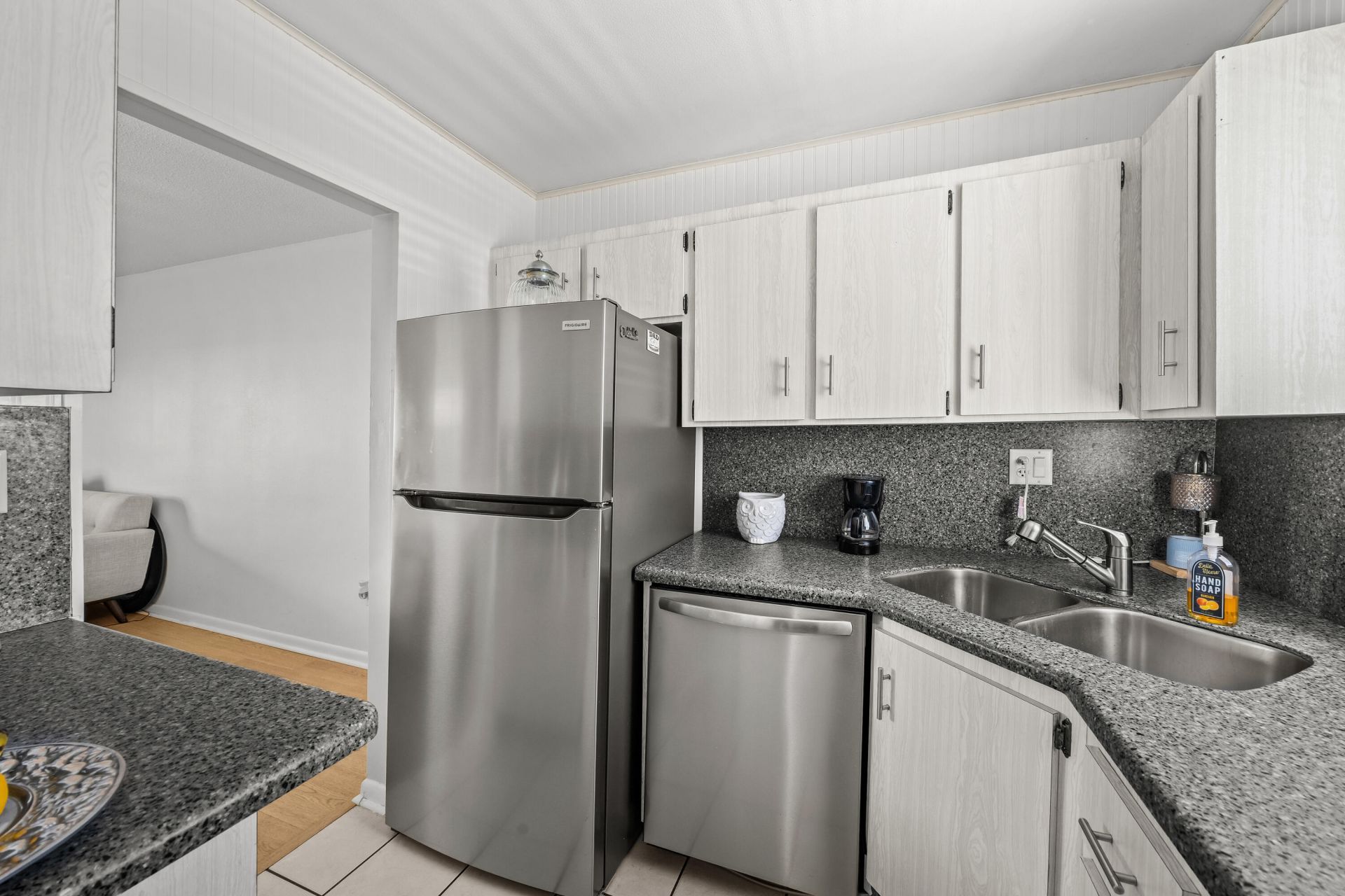 1917 SW Palm City Road, Unit Apt g, Stuart, FL 34994 Photo