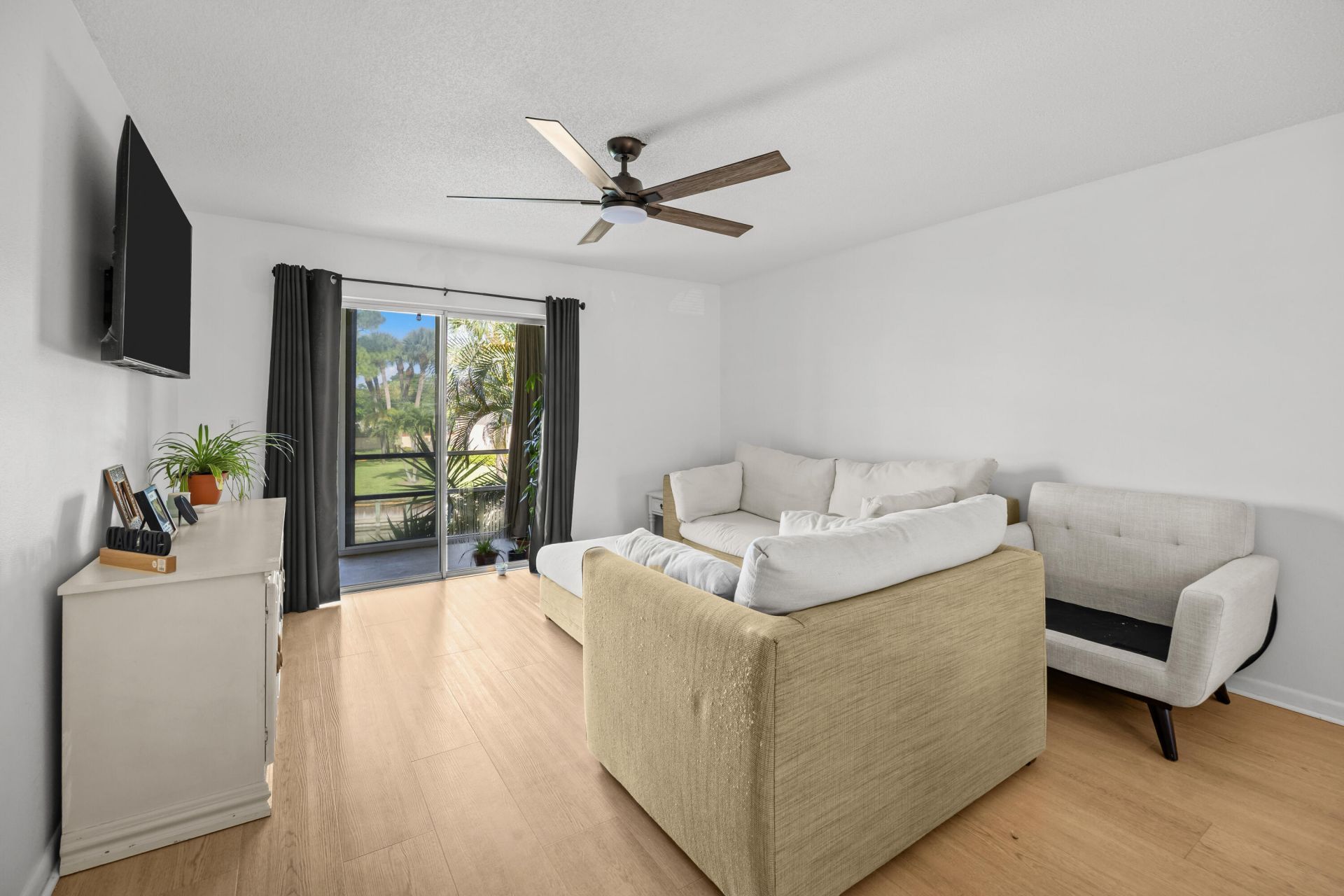 1917 SW Palm City Road, Unit Apt g, Stuart, FL 34994 Photo